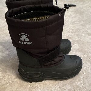Kids Kamik Black Winter/Snow boots big boy size Kamik boys boots